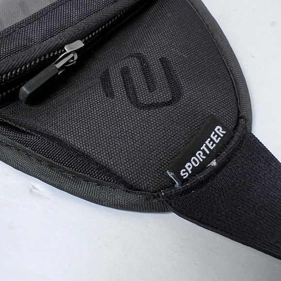 Sporteer Kinetic K1 Running Belt Phone Holder with Touchscreen - Picture 4 of 10